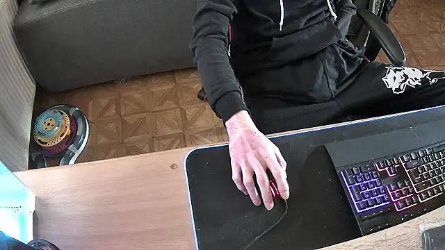 DerGeileLoveboy online show from October 21, 2025, 10:38 am