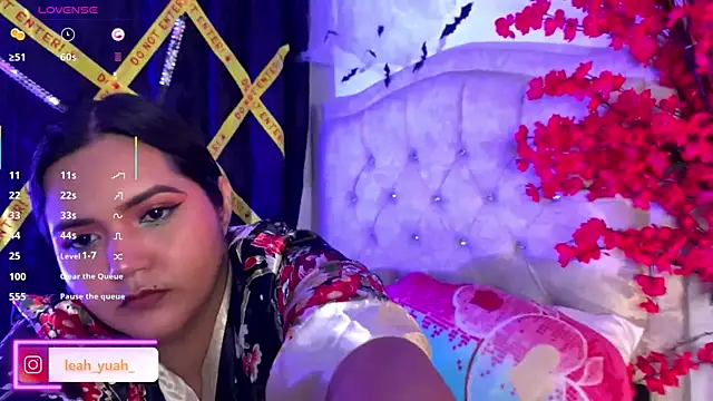 Snapshot of Leah_yuah_ chatting on October 18, 2025, 9:21 am Leah yuah online show from October 18, 2025, 9:21 am