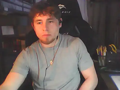 Snapshot of JCstrings chatting on February 2, 2026, 12:26 pm JCstrings online show from February 2, 2026, 12:26 pm