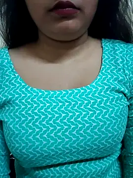 Snapshot of RICHA_0 chatting on February 26, 2025, 5:28 pm RICHA 0 online show from February 26, 2025, 5:28 pm