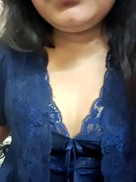 Snapshot of RICHA_0 chatting on February 26, 2025, 8:33 pm RICHA 0 online show from February 26, 2025, 8:33 pm