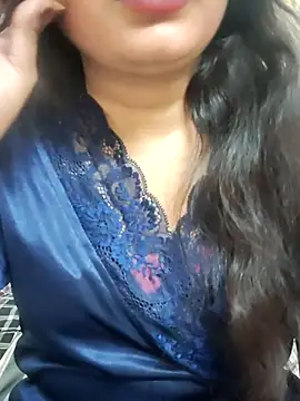 Snapshot of RICHA_0 chatting on February 28, 2025, 3:37 pm RICHA 0 online show from February 28, 2025, 3:37 pm