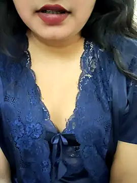 Snapshot of RICHA_0 chatting on March 1, 2025, 10:24 am RICHA 0 online show from March 1, 2025, 10:24 am