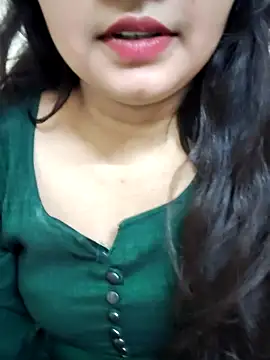 Snapshot of RICHA_0 chatting on March 6, 2025, 5:22 pm RICHA 0 online show from March 6, 2025, 5:22 pm