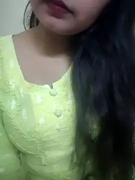 Snapshot of RICHA_0 chatting on March 8, 2025, 6:26 pm RICHA 0 online show from March 8, 2025, 6:26 pm