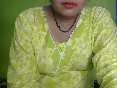 Snapshot of RICHA_0 chatting on October 5, 2025, 5:50 am RICHA 0 online show from October 5, 2025, 5:50 am