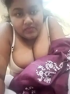 Snapshot of horny_diana chatting on March 6, 2025, 5:00 pm horny diana online show from March 6, 2025, 5:00 pm