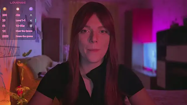 CherryRed Girl online show from March 11, 2026, 9:32 pm