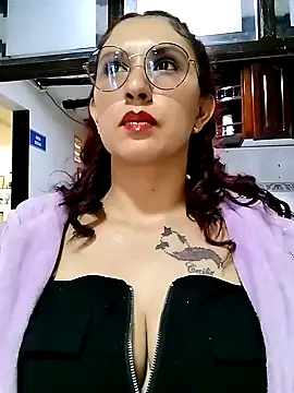 Snapshot of Megan-01- chatting on February 26, 2025, 8:22 pm Megan-01- online show from February 26, 2025, 8:22 pm