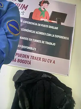 Snapshot of Megan-01- chatting on September 12, 2025, 12:27 pm Megan-01- online show from September 12, 2025, 12:27 pm