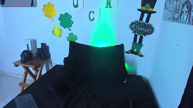 ChloeAllennn online show from March 18, 2025, 3:31 am