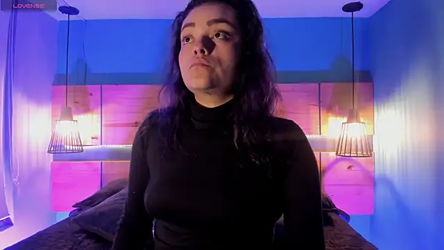 ChloeAllennn online show from November 28, 2025, 11:57 am