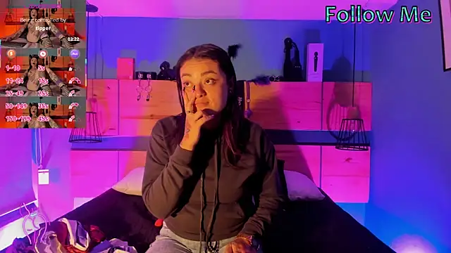 Snapshot of ChloeAllennn chatting on February 2, 2026, 11:20 am ChloeAllennn online show from February 2, 2026, 11:20 am