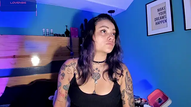 ChloeAllennn online show from March 6, 2026, 10:39 pm