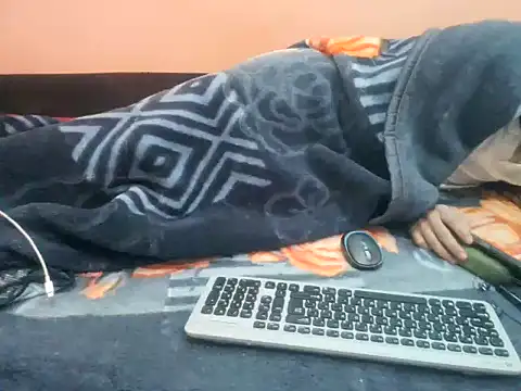 rahulkajuuu0909 online show from November 26, 2025, 6:14 am