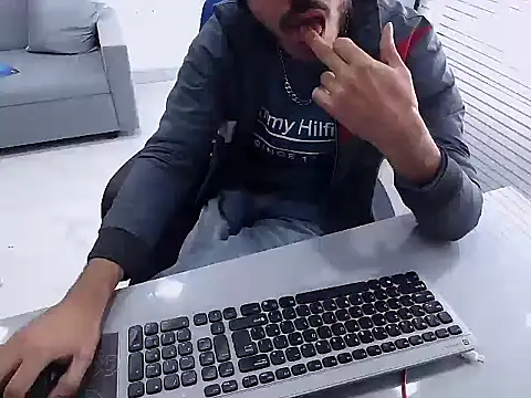 rahulkajuuu0909 online show from January 8, 2026, 7:10 am