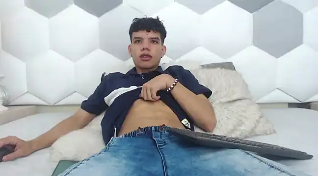 Axel Forte online show from March 4, 2025, 12:22 pm