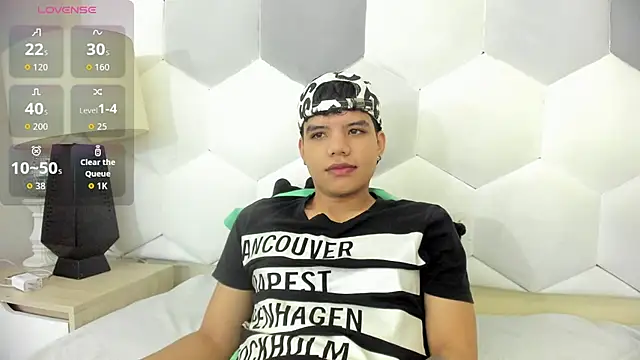 Axel Forte online show from October 28, 2025, 12:52 pm