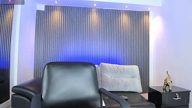 Ivaannaa  online show from October 2, 2025, 11:17 am