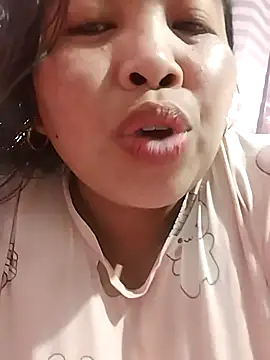 Snapshot of Sweet_fatty18 chatting on December 7, 2024, 4:42 am Sweet fatty18 online show from December 7, 2024, 4:42 am