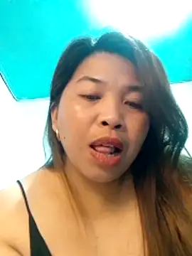 Snapshot of Sweet_fatty18 chatting on October 18, 2025, 8:09 pm Sweet fatty18 online show from October 18, 2025, 8:09 pm