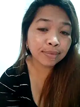 Snapshot of Sweet_fatty18 chatting on November 17, 2025, 1:22 am Sweet fatty18 online show from November 17, 2025, 1:22 am