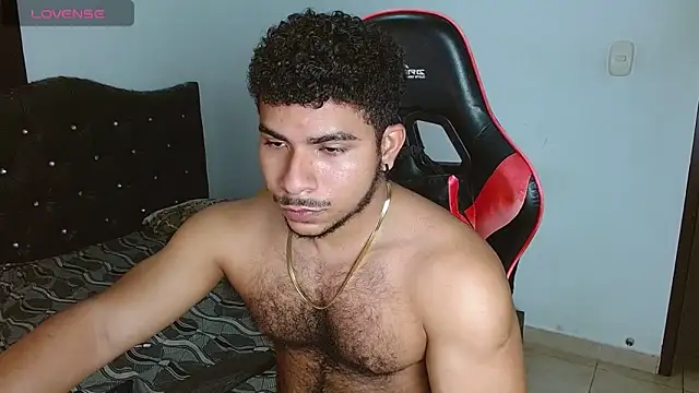 Javier Hot27 online show from April 17, 2026, 3:04 pm