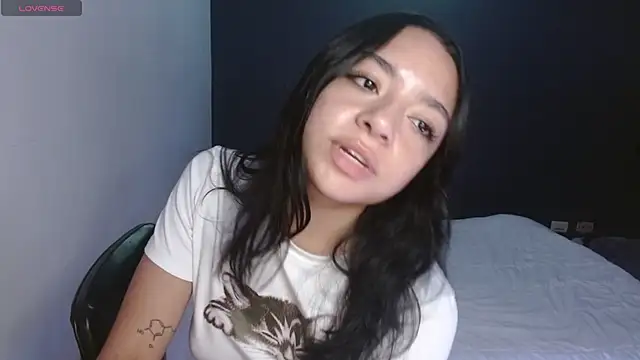 hellokitty  valery online show from October 11, 2025, 4:12 am