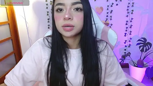 Snapshot of hellokitty__valery chatting on June 19, 2026, 4:06 am hellokitty valery online show from June 19, 2026, 4:06 am