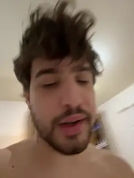 zJaulin online show from November 3, 2025, 4:41 pm