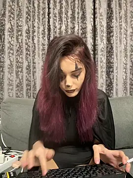 Mazzekyn online show from November 1, 2025, 5:59 pm