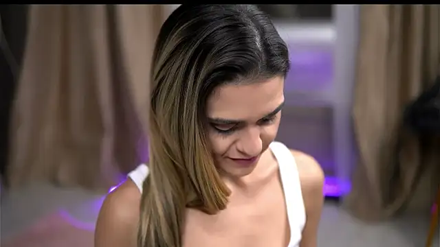 RobertaRosetti online show from November 14, 2025, 11:20 am