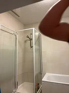 rickalishas8819 online show from February 26, 2025, 8:00 pm