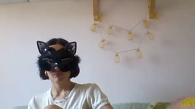 kittysissy online show from June 16, 2026, 11:02 am