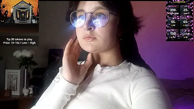 Snapshot of Sonya_mikki chatting on October 29, 2025, 2:52 pm Sonya mikki online show from October 29, 2025, 2:52 pm