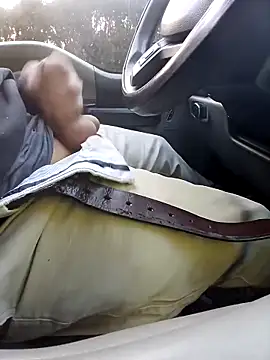 Russell1010 online show from March 14, 2025, 9:43 pm