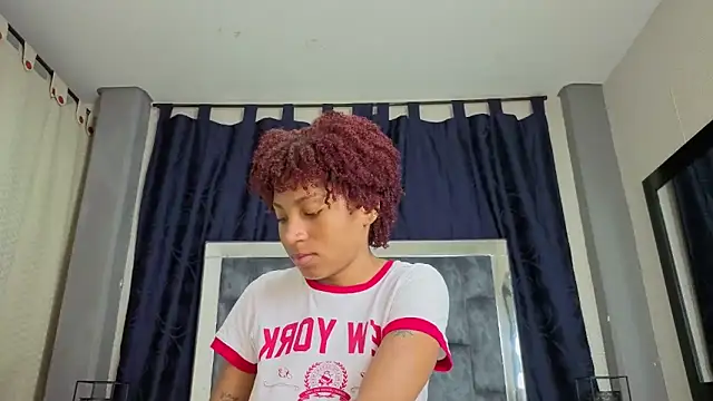 Effie cooper online show from November 8, 2025, 1:11 pm