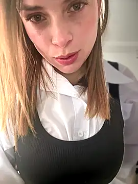 gynna kimera online show from November 10, 2025, 4:28 pm