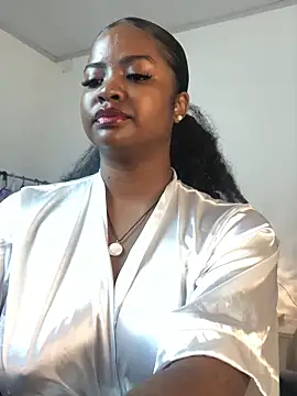 Snapshot of ValerieBlakee chatting on October 4, 2025, 1:20 pm ValerieBlakee online show from October 4, 2025, 1:20 pm