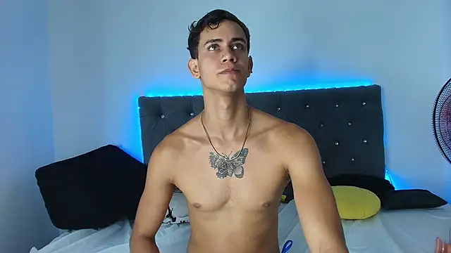 Maximiliano  Fire online show from September 8, 2025, 7:02 pm