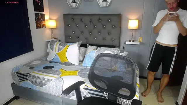 Snapshot of matteo_foxx chatting on March 10, 2025, 7:07 pm matteo foxx online show from March 10, 2025, 7:07 pm