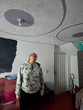 krolay16 online show from October 24, 2025, 4:03 pm