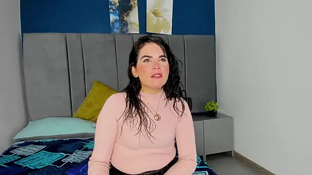 laura hotties online show from September 30, 2025, 12:54 pm