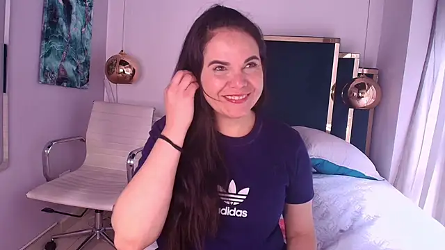 laura hotties online show from May 31, 2026, 6:09 pm