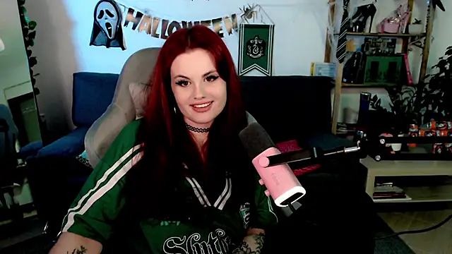 Snapshot of Della_Ideal chatting on October 29, 2025, 5:36 pm Della Ideal online show from October 29, 2025, 5:36 pm