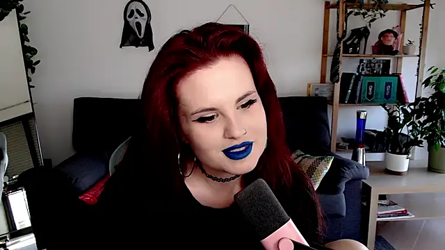 Snapshot of Della_Ideal chatting on November 11, 2025, 9:09 am Della Ideal online show from November 11, 2025, 9:09 am