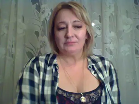 Snapshot of ArielXLoveresss chatting on February 24, 2025, 5:42 pm ArielXLoveresss online show from February 24, 2025, 5:42 pm