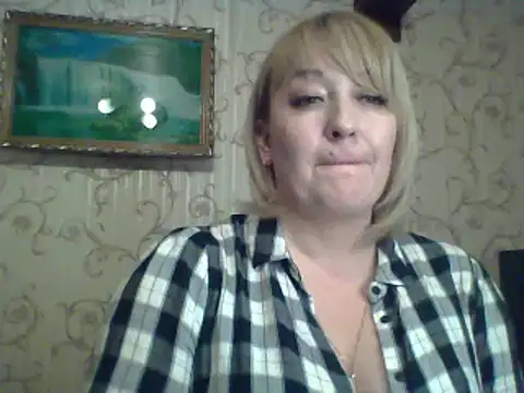 Snapshot of ArielXLoveresss chatting on March 6, 2025, 5:43 pm ArielXLoveresss online show from March 6, 2025, 5:43 pm