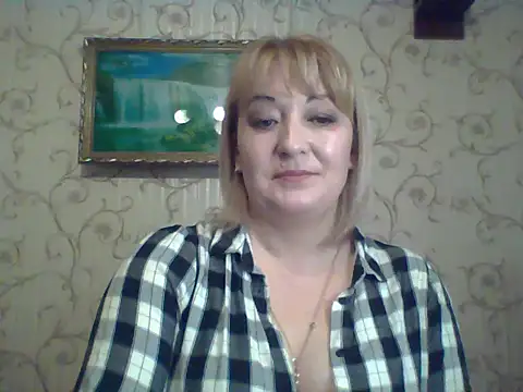 Snapshot of ArielXLoveresss chatting on March 16, 2025, 8:10 am ArielXLoveresss online show from March 16, 2025, 8:10 am