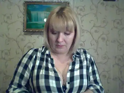 Snapshot of ArielXLoveresss chatting on March 21, 2025, 5:45 pm ArielXLoveresss online show from March 21, 2025, 5:45 pm